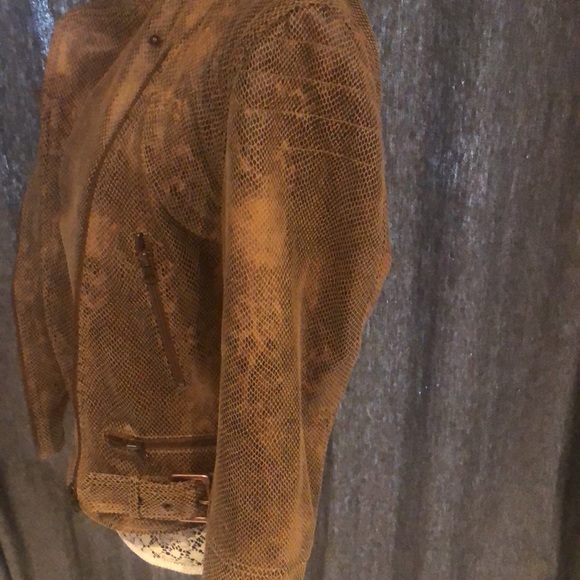 Free people pretty in python vegan leather biker jacket - Picture 5 of 6